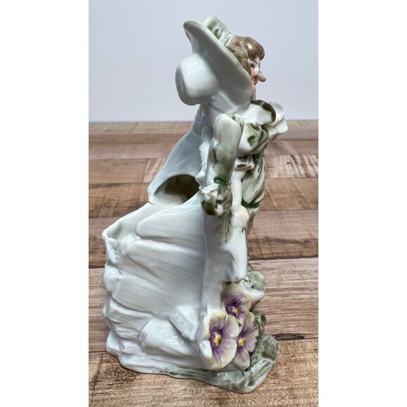 Antique Hand-Painted Porcelain Figurine Of Victorian Children With Flowers - Dec - Picture 4 of 5